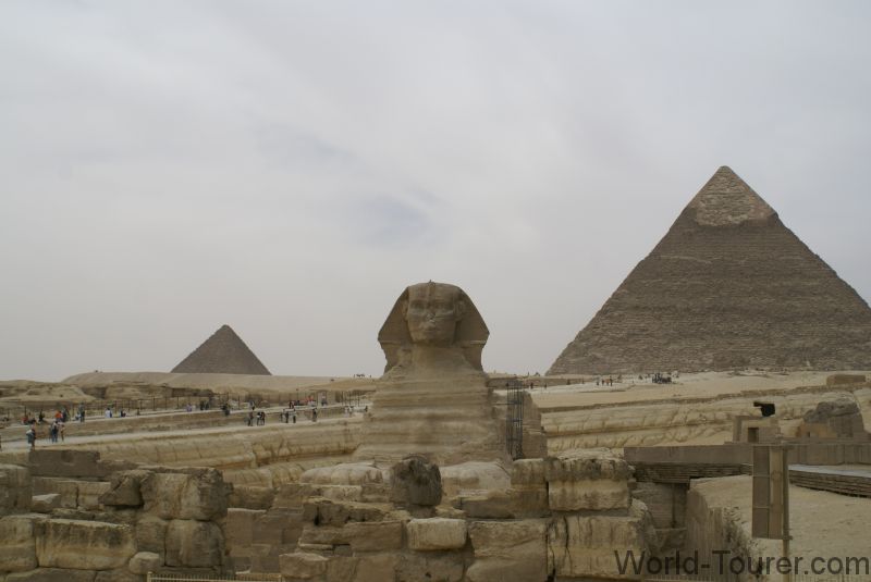 Sphinx & Pyramids