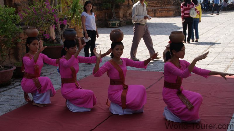 Cham Dancers